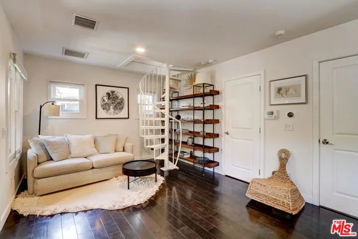 1398 N Serrano Avenue, Los Angeles, California 90027
