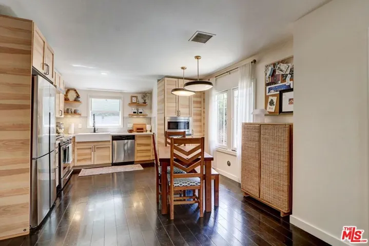 1398 N Serrano Avenue, Los Angeles, California 90027
