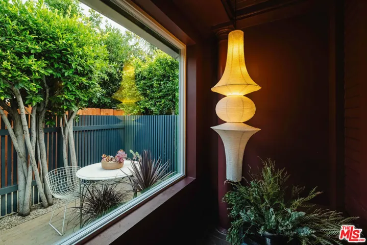 1398 N Serrano Avenue, Los Angeles, California 90027