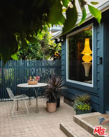 1398 N Serrano Avenue, Los Angeles, California 90027
