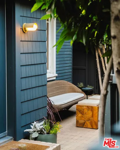 1398 N Serrano Avenue, Los Angeles, California 90027