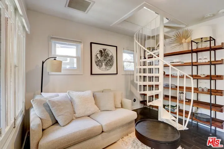 1398 N Serrano Avenue, Los Angeles, California 90027