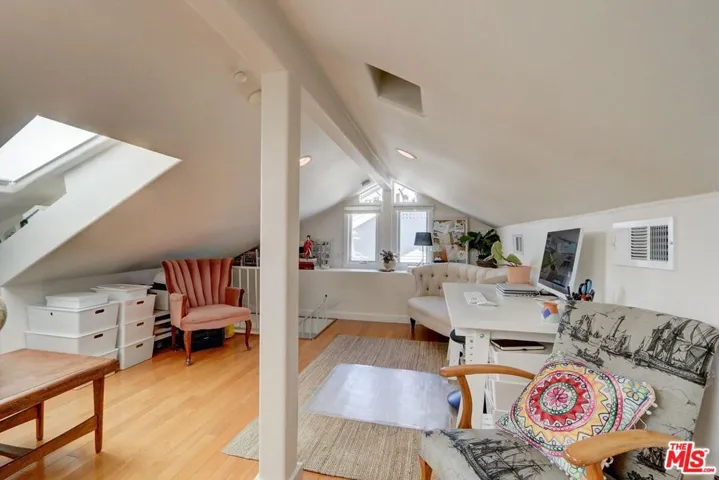 1398 N Serrano Avenue, Los Angeles, California 90027