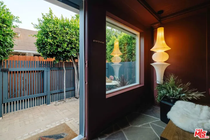 1398 N Serrano Avenue, Los Angeles, California 90027