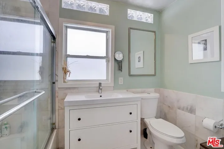 1398 N Serrano Avenue, Los Angeles, California 90027