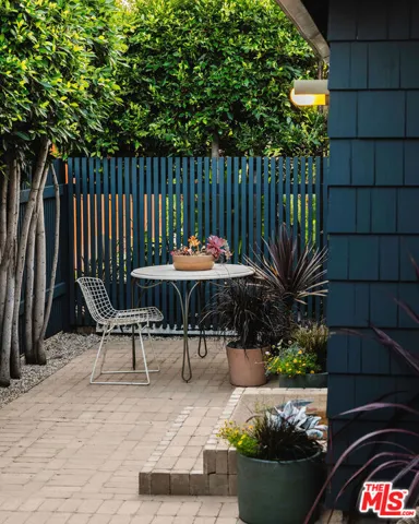 1398 N Serrano Avenue, Los Angeles, California 90027
