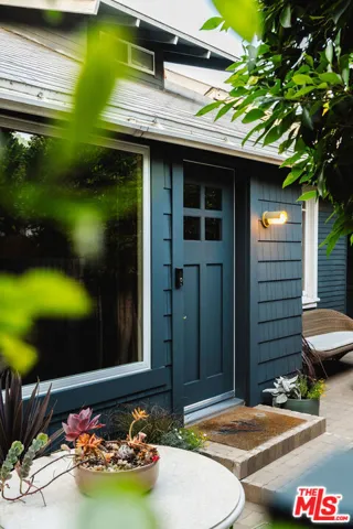 1398 N Serrano Avenue, Los Angeles, California 90027