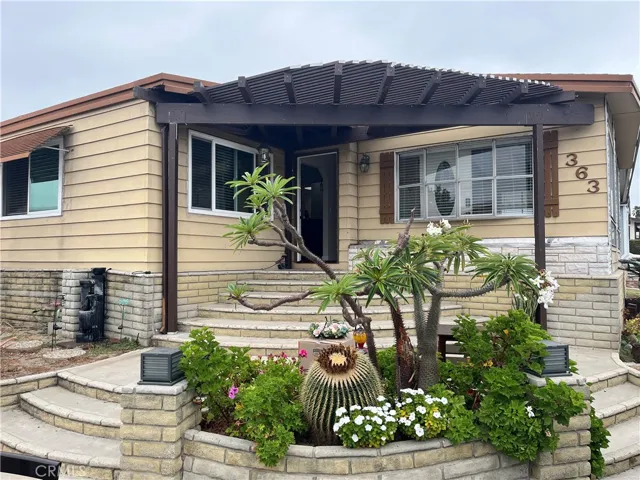 2601 E Victoria St, Compton, California 90220