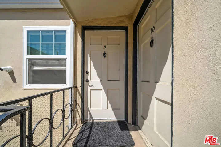 1238 S Beverly Glen Boulevard 9, Los Angeles, California 90024