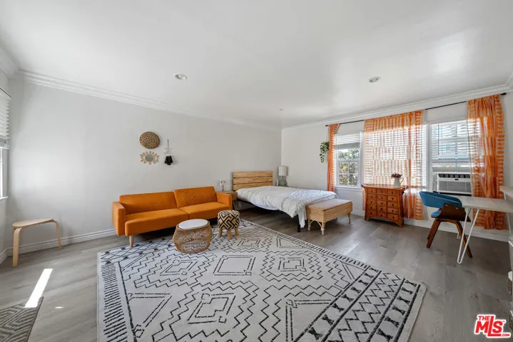 1238 S Beverly Glen Boulevard 9, Los Angeles, California 90024