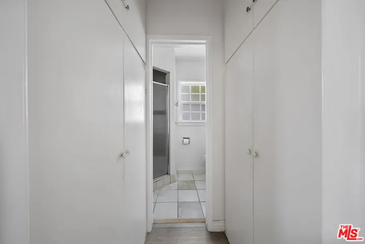 1238 S Beverly Glen Boulevard 9, Los Angeles, California 90024