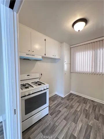 13520 Rye Street, Sherman Oaks, California 91423