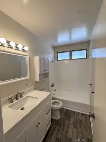 13520 Rye Street, Sherman Oaks, California 91423