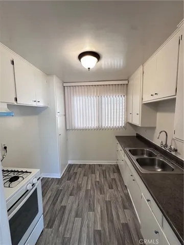 13520 Rye Street, Sherman Oaks, California 91423