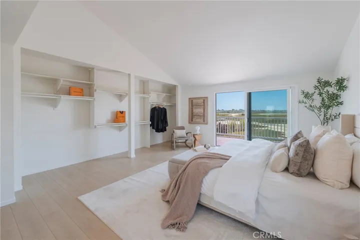 6002 Manorfield, Huntington Beach, California 92648