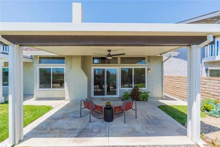 6002 Manorfield, Huntington Beach, California 92648