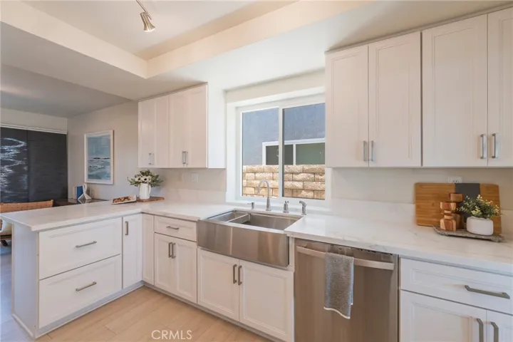 6002 Manorfield, Huntington Beach, California 92648