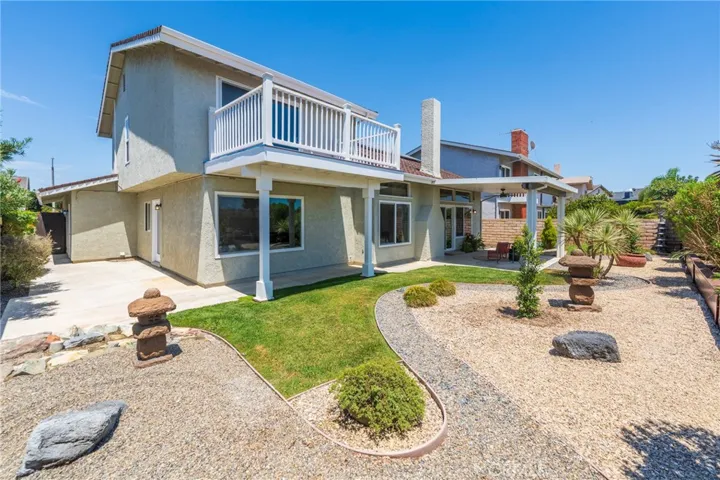 6002 Manorfield, Huntington Beach, California 92648