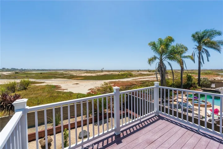 6002 Manorfield, Huntington Beach, California 92648