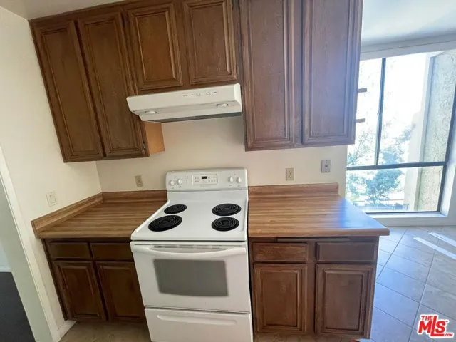 4080 Via Marisol 340, Los Angeles, California 90042