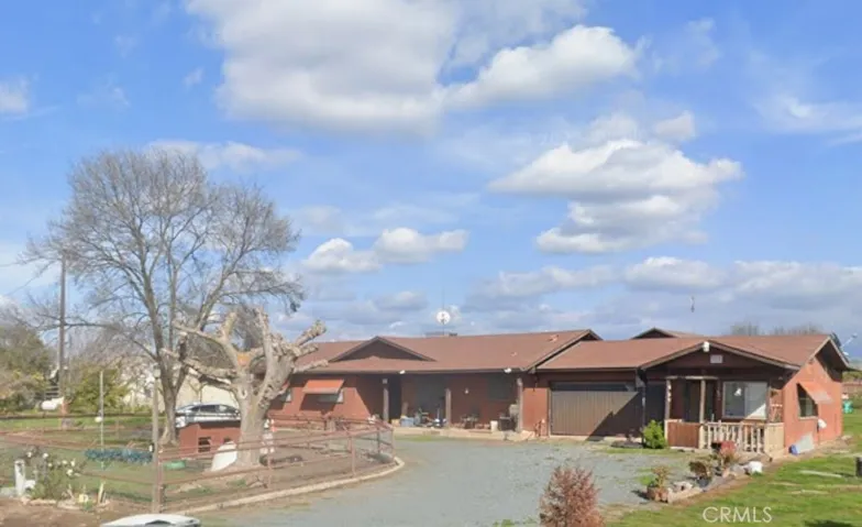 7860 Road 252, Terra Bella, California 93270