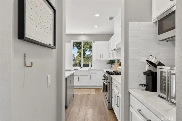 30647 Lily Pond, Murrieta, California 92563