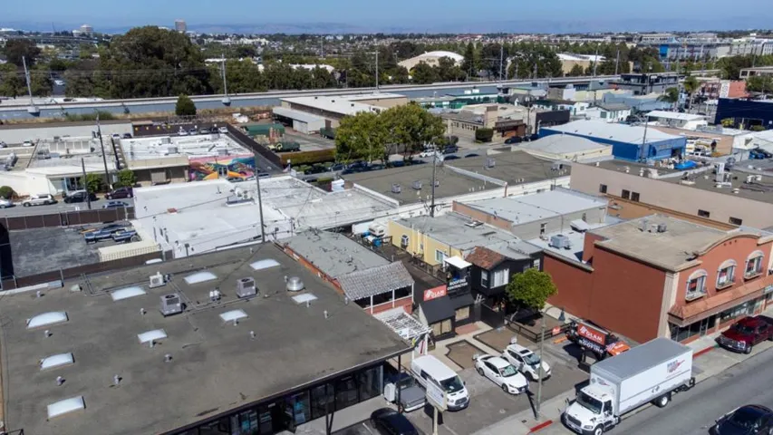 22772283 South El Camino Real, San Mateo, California 94403