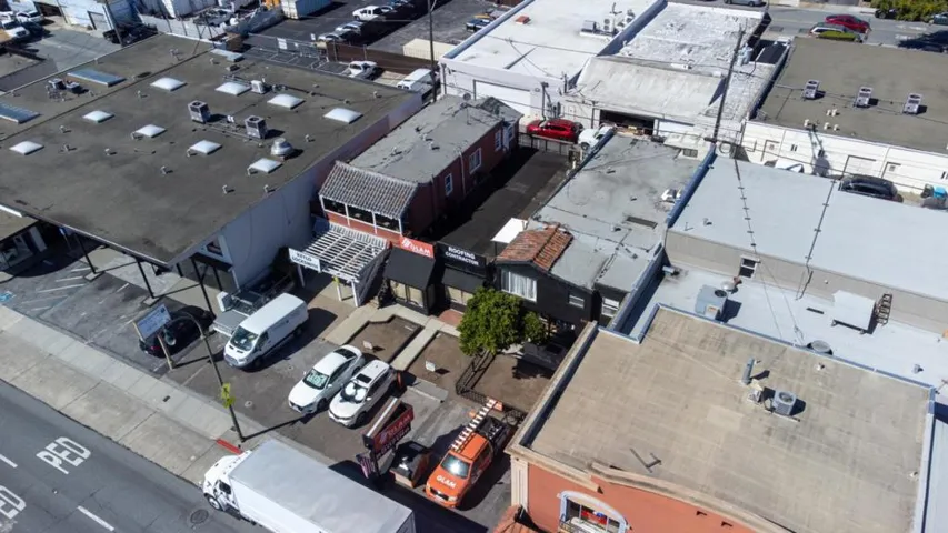 22772283 South El Camino Real, San Mateo, California 94403