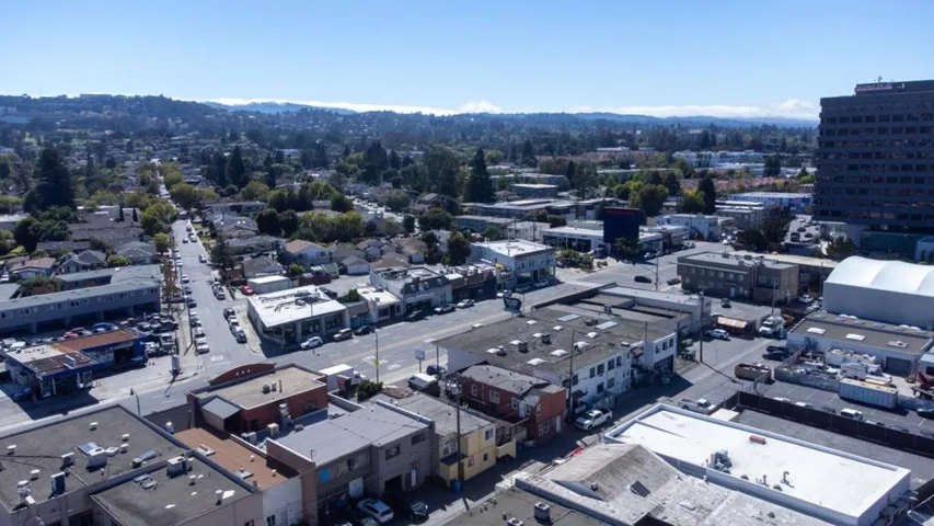 22772283 South El Camino Real, San Mateo, California 94403
