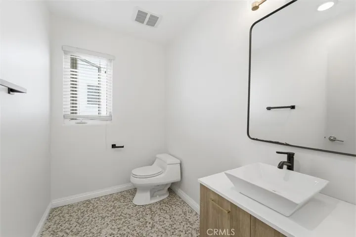 935 1st Street B, Hermosa Beach, California 90254