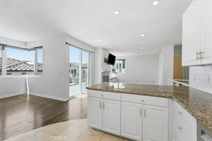 935 1st Street B, Hermosa Beach, California 90254