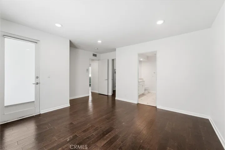 935 1st Street B, Hermosa Beach, California 90254