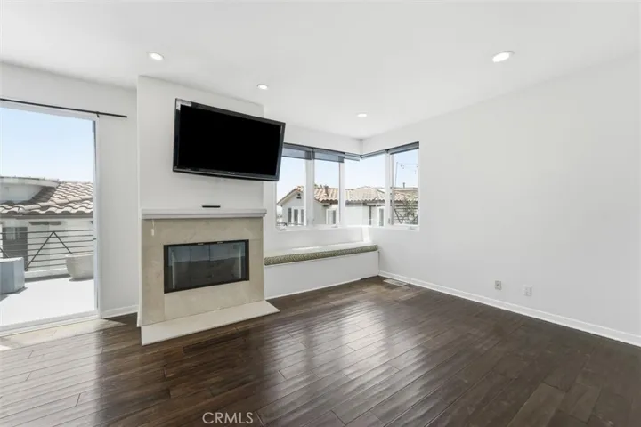 935 1st Street B, Hermosa Beach, California 90254