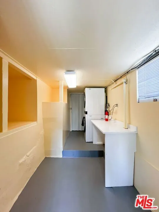 Private Laundry Room - Attache