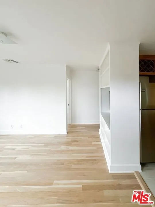 Built-In's + Flat Screen Smart