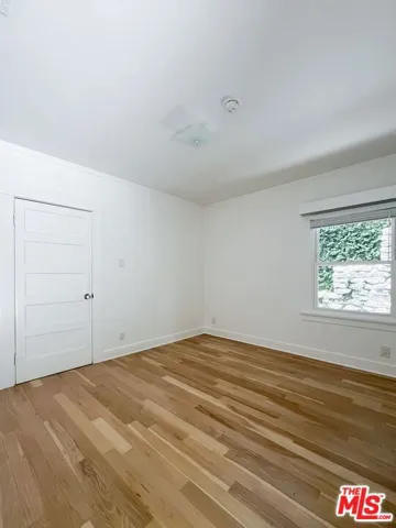 1233 Ozeta Terrace, Los Angeles, California 90069