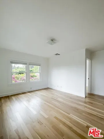 1233 Ozeta Terrace, Los Angeles, California 90069