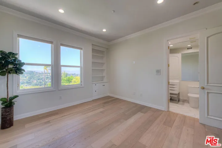 3791 Winford Drive, Tarzana, California 91356