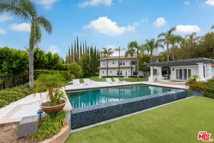 3791 Winford Drive, Tarzana, California 91356