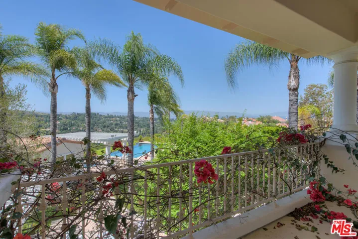 3791 Winford Drive, Tarzana, California 91356