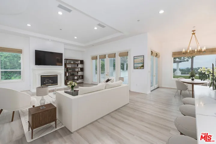 3791 Winford Drive, Tarzana, California 91356