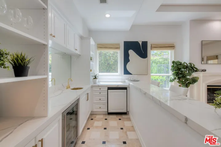 3791 Winford Drive, Tarzana, California 91356