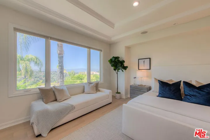 3791 Winford Drive, Tarzana, California 91356