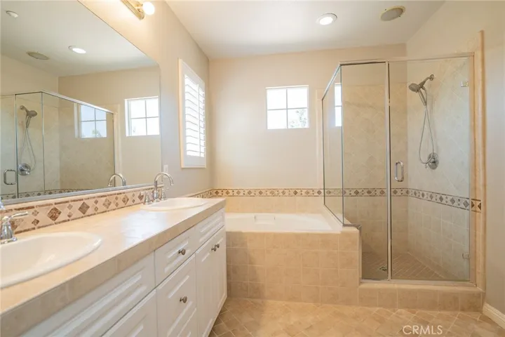 26 Vintage, Irvine, California 92620