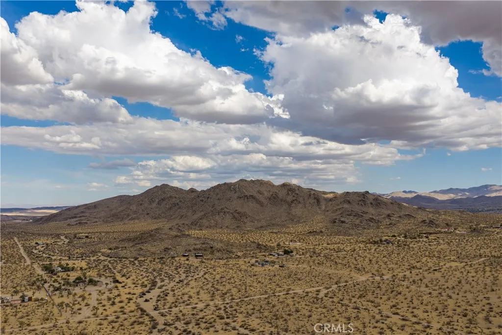 3786 Alta Avenue, Yucca Valley, California 92284 — photo 5