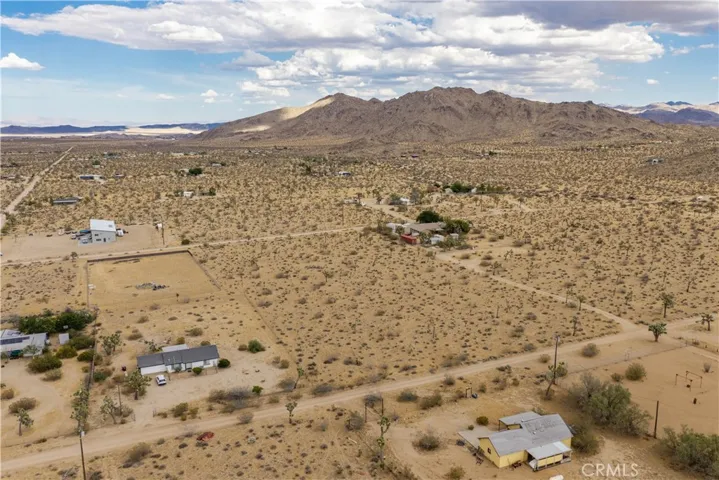3786 Alta Avenue, Yucca Valley, California 92284