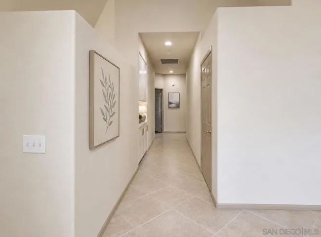 1992 Ridge Way Glen, Escondido, California 92029