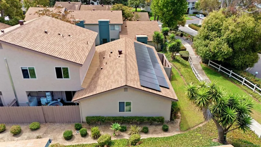 7828 Camino Raposa, San Diego, California 92122