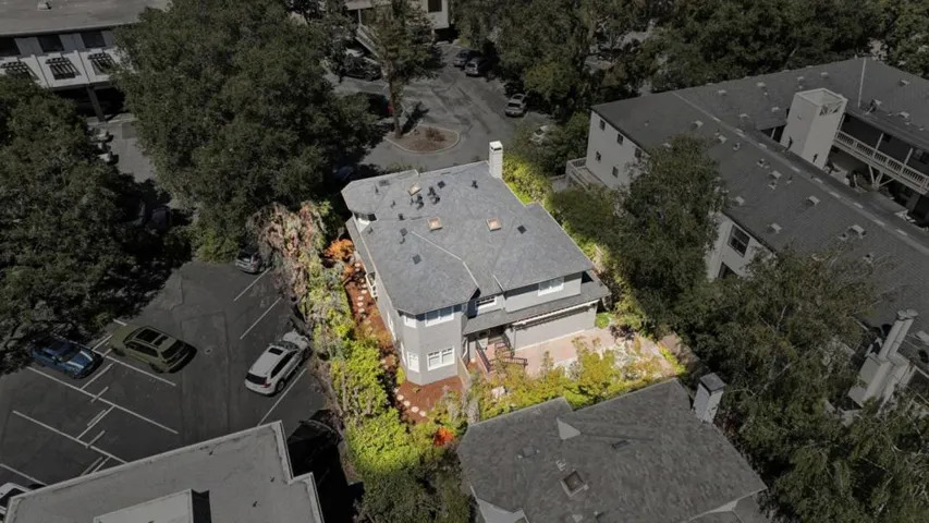 1270 University Drive, Menlo Park, California 94025