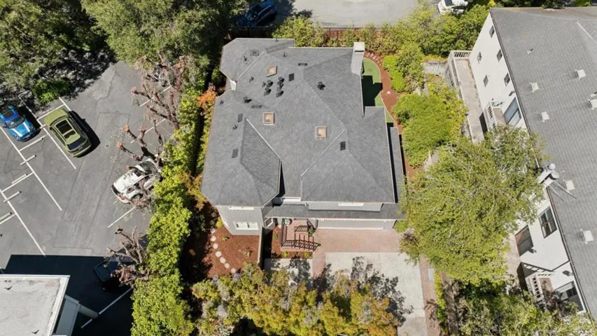 1270 University Drive, Menlo Park, California 94025